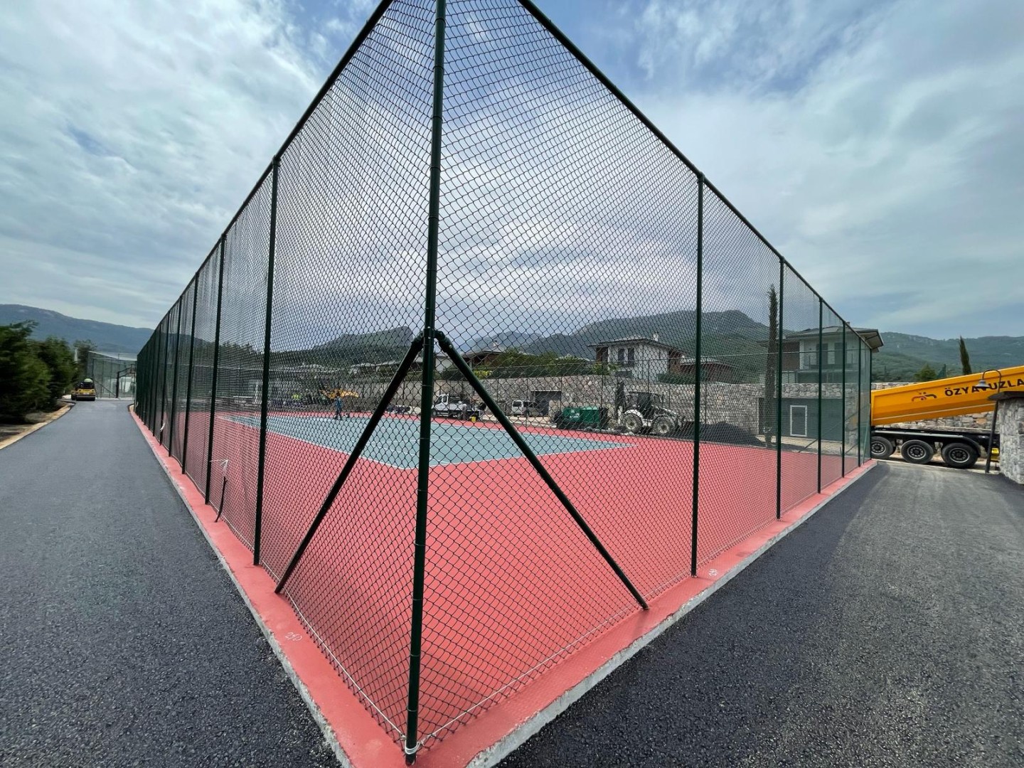 Spor Saha Çevre Çit Sistemleri